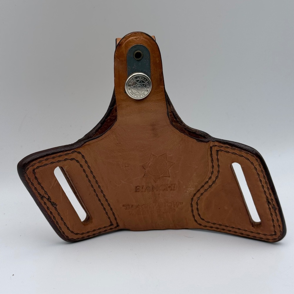 Bianchi Black Widow Model 5 Tan Leather Holster Right Hand OWB Thumb Snap